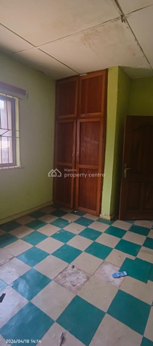 3 Bedroom Flat, No. 1, Alade Egbeyemi Street, Idiroko, Elepe Road, Ikorodu, Lagos, Flat / Apartment for Rent