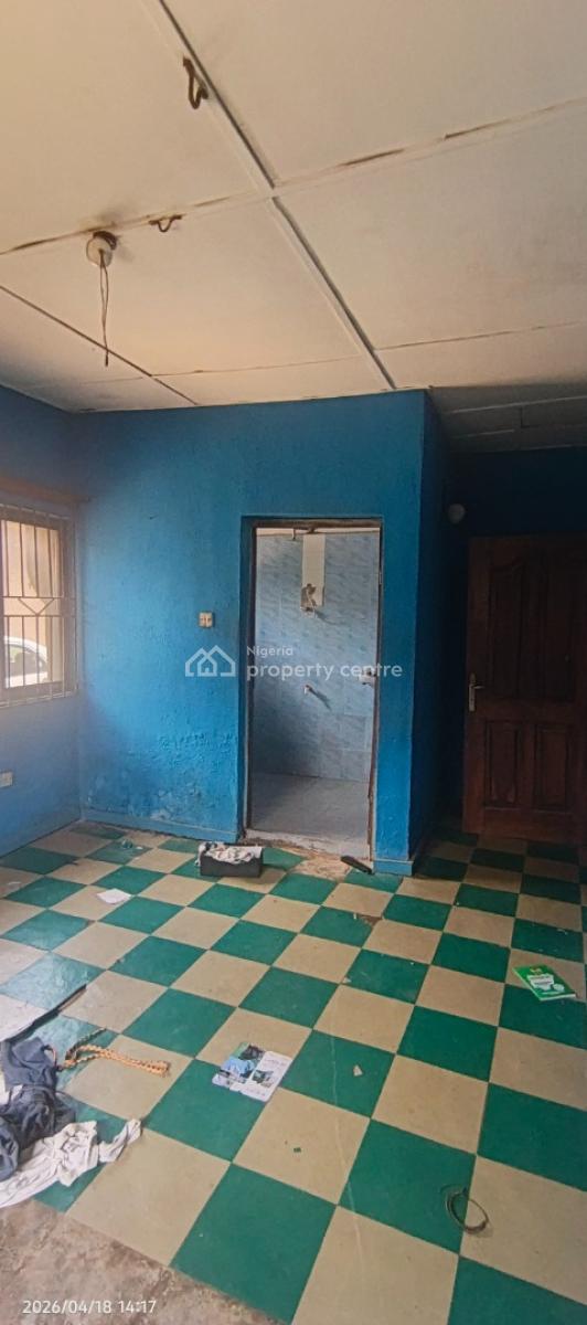 3 Bedroom Flat, No. 1, Alade Egbeyemi Street, Idiroko, Elepe Road, Ikorodu, Lagos, Flat / Apartment for Rent