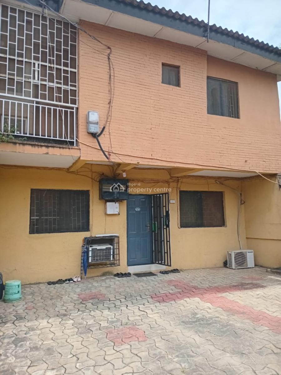 4 Bedroom Terrace Duplex, Gowon Estate Egbeda Akowonjo, Egbeda, Alimosho, Lagos, Terraced Duplex for Sale
