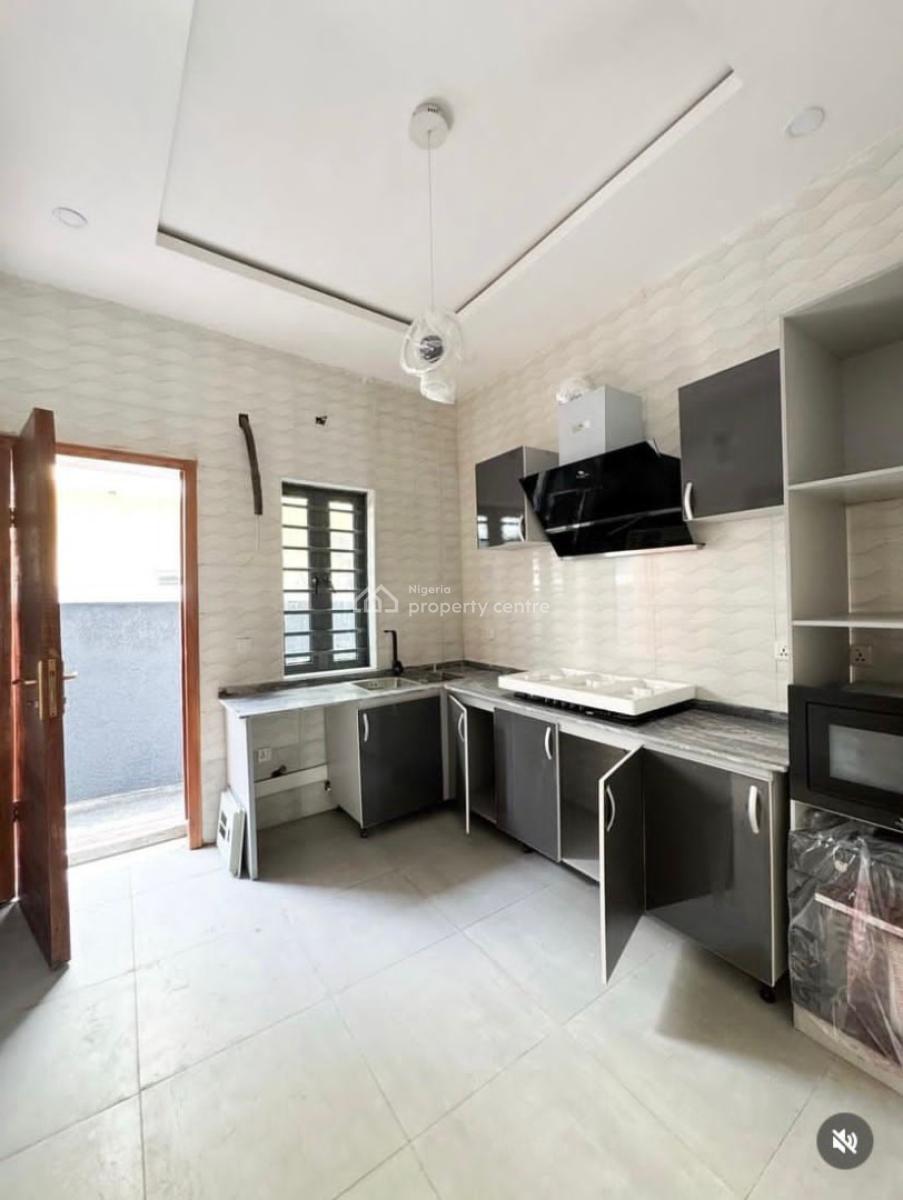 4 Bedroom Terrace Duplex, Ologolo, Lekki, Lagos, Terraced Duplex for Sale