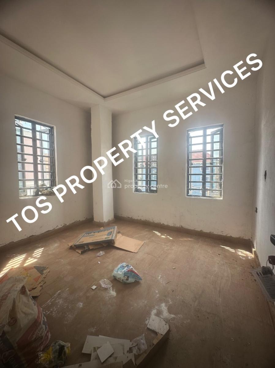 New Spacious Miniflat + 2 Toilets & Balcony, Off Herbert Macaulay Way, Yaba, Yaba, Lagos, Mini Flat (room and Parlour) for Rent