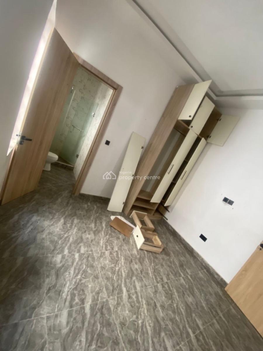 Standard Room Self Contain, Shared Apartment, Rising Gold Estate, Ikota, Lekki, Lagos, Self Contain (single Rooms) for Rent