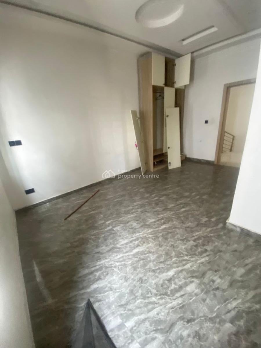 Standard Room Self Contain, Shared Apartment, Rising Gold Estate, Ikota, Lekki, Lagos, Self Contain (single Rooms) for Rent