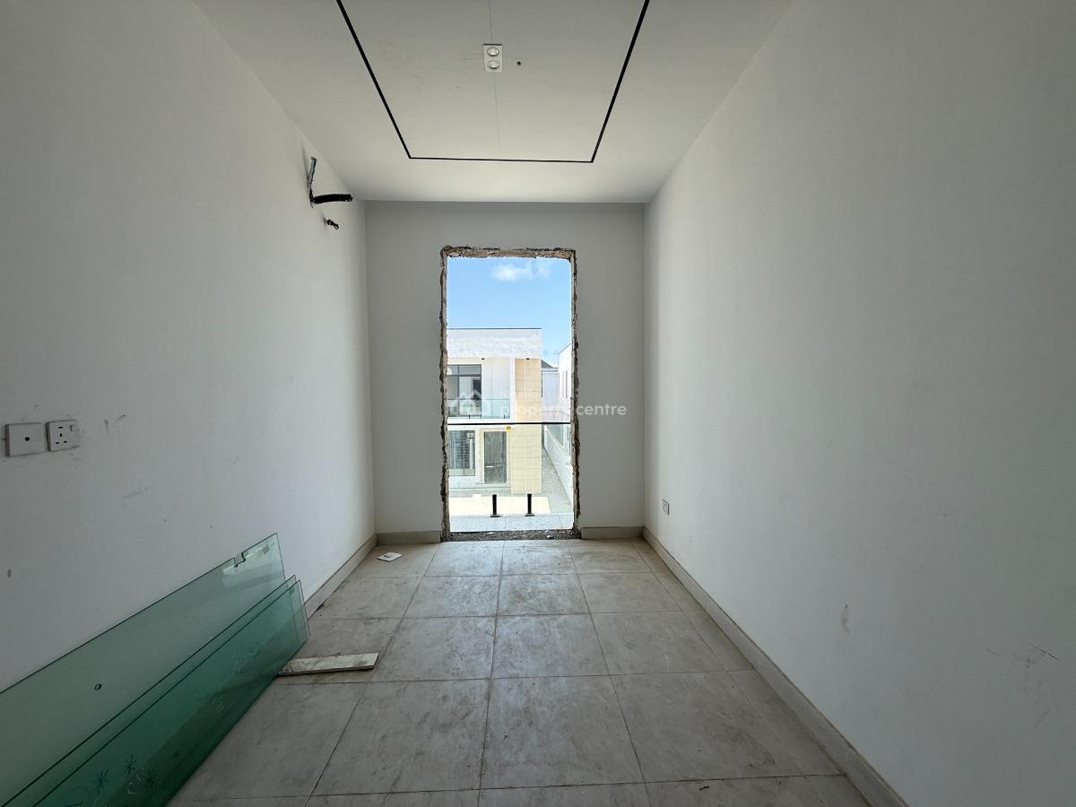 4 Bedroom Semi-detached Available, Lekki, Lagos, Semi-detached Duplex for Sale