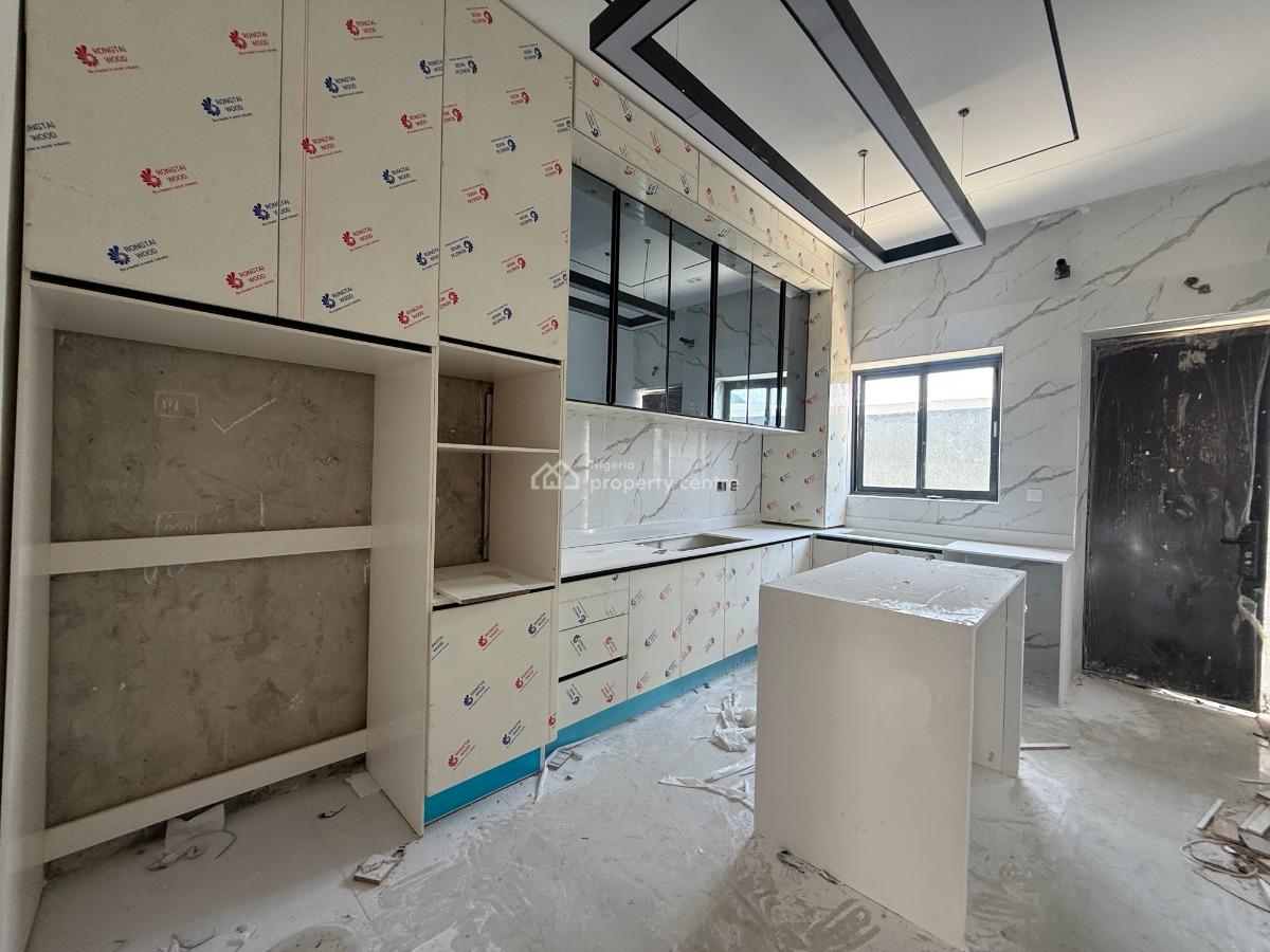 4 Bedroom Semi-detached Available, Lekki, Lagos, Semi-detached Duplex for Sale