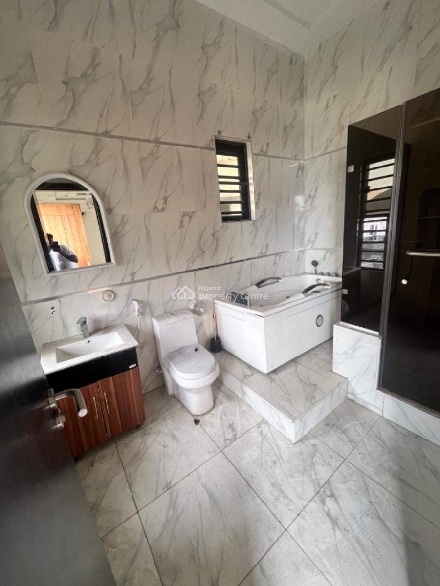 Master Bedroom, Osapa, Lekki, Lagos, Flat / Apartment for Rent