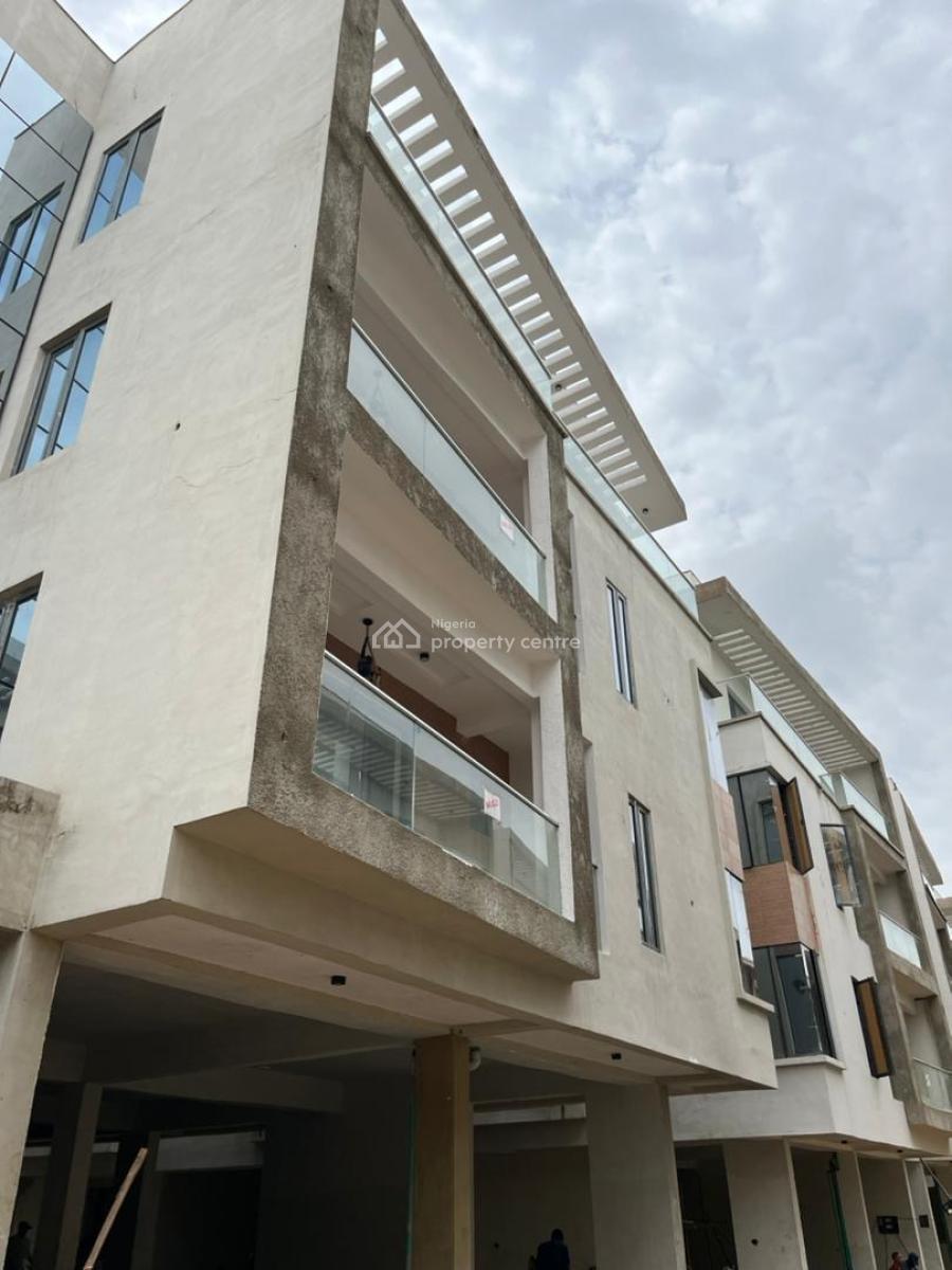 Exclusive 3 Bedroom Apartment with an Elevator, Adeniyi Jones, Ikeja, Lagos, Flat / Apartment for Sale