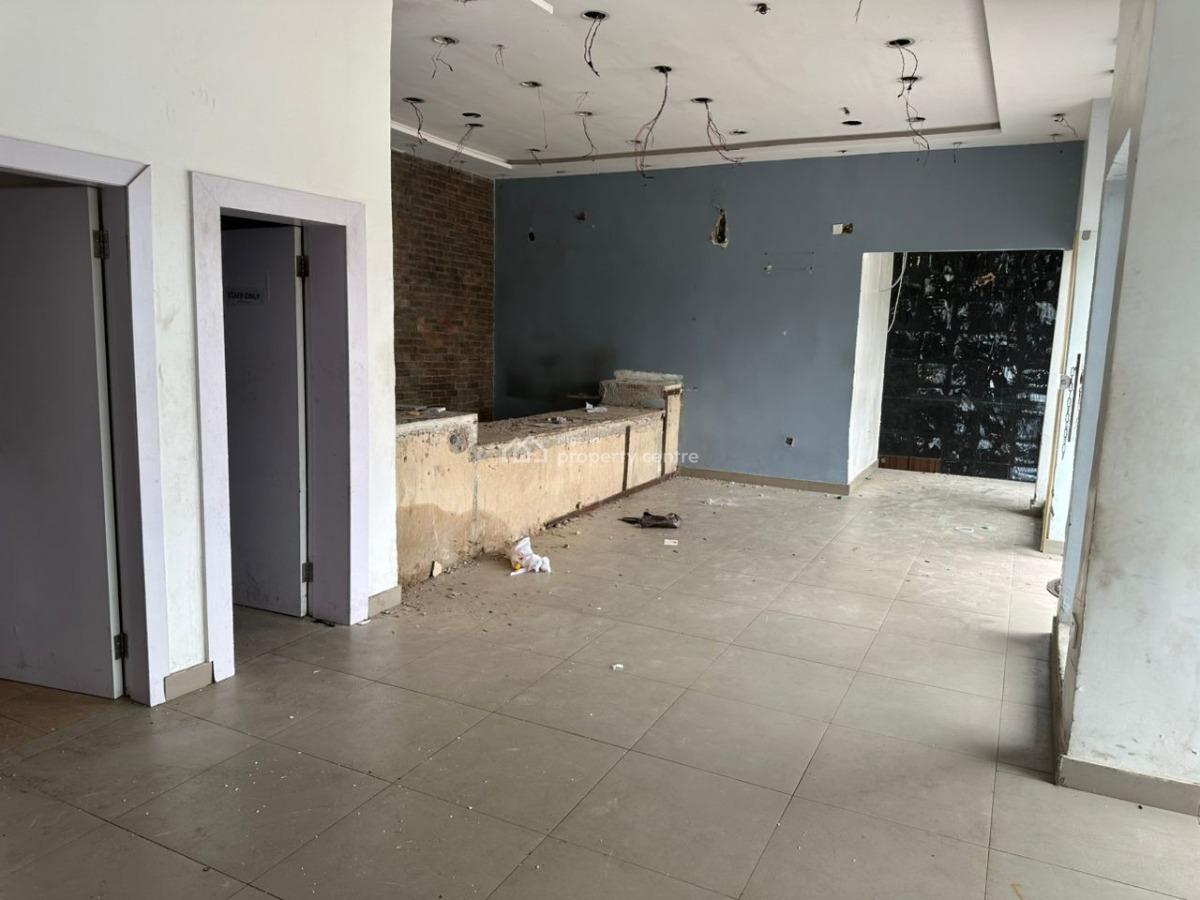 Prime Restaurant Space, 3rd Avenue, Gwarinpa, Abuja, Restaurant / Bar for Rent