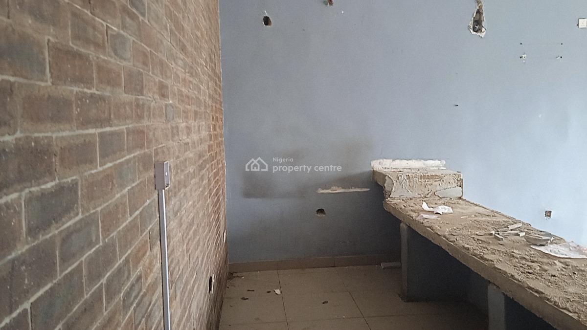 Prime Restaurant Space, 3rd Avenue, Gwarinpa, Abuja, Restaurant / Bar for Rent