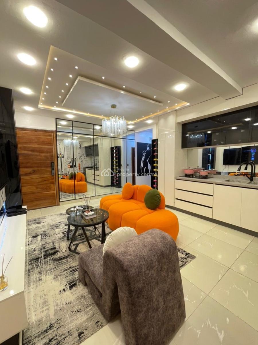 Beautiful 1bedroom Penthouse with Bathtub , Ps5 ,private Spacious Co, Lekki Phase 1, Lekki, Lagos, Flat / Apartment Short Let