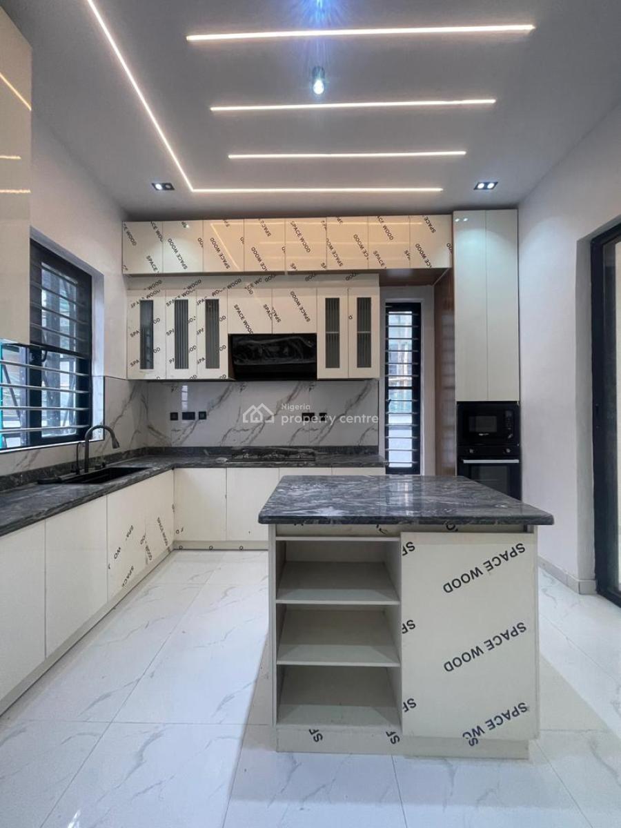 Detached Duplex with a Spacious Living Room, Swimming Pool, Ikota, Lekki, Lagos, Detached Duplex for Sale