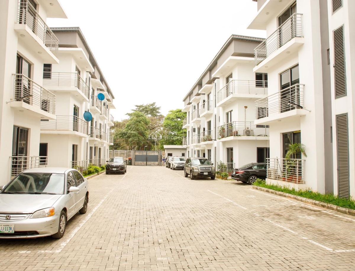 Luxury 3 Bedroom Apartment, Ikeja, Lagos, Flat / Apartment Short Let