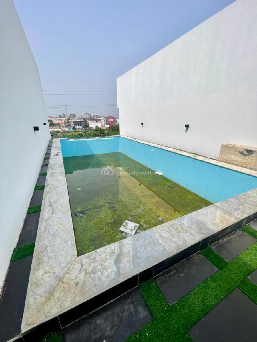 2 Bedroom Apartment with Gym and Swimming Pool, Lekki Phase 1, Lekki, Lagos, Block of Flats for Sale