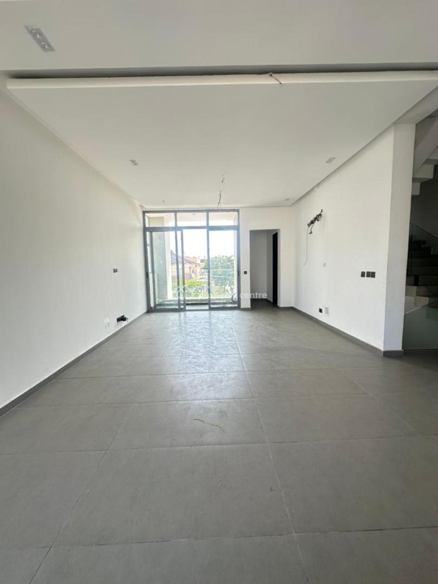 Neatly Finished 4 Bedroom Terrace Duplex with Bq, Lekki Phase 1, Lekki, Lagos, Terraced Duplex for Sale
