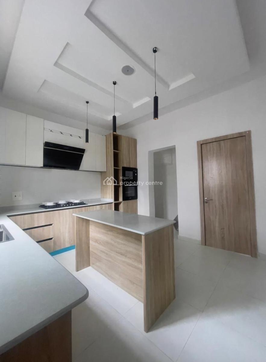 Serviced Semi Detached Duplex with a Spacious Rooms, Tv Console and Bq, Serviced Semi Detached Duplex with a Spacious Rooms, Tv Console and Bq, Vgc, Lekki, Lagos, Semi-detached Duplex for Sale