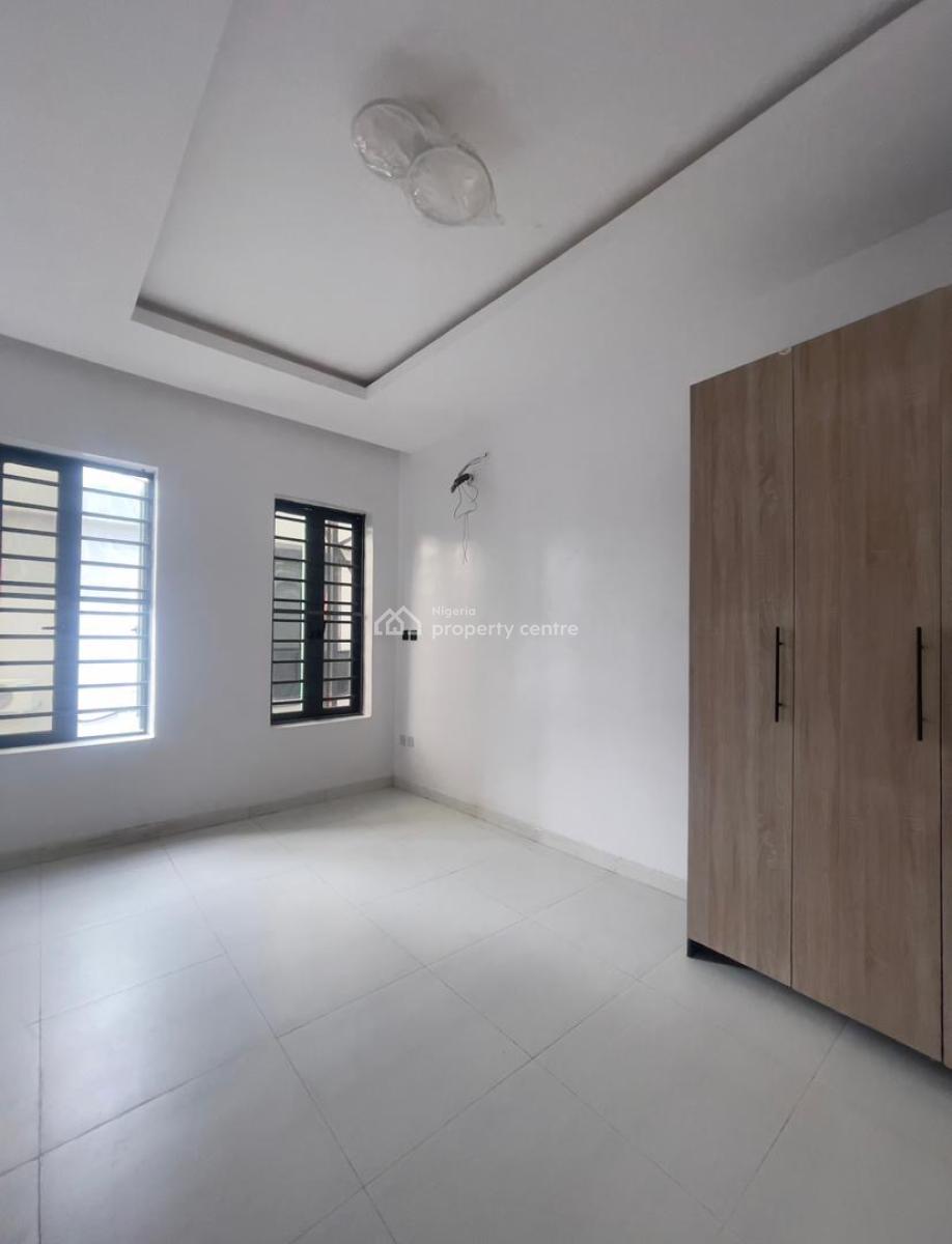 Serviced Semi Detached Duplex with a Spacious Rooms, Tv Console and Bq, Serviced Semi Detached Duplex with a Spacious Rooms, Tv Console and Bq, Vgc, Lekki, Lagos, Semi-detached Duplex for Sale