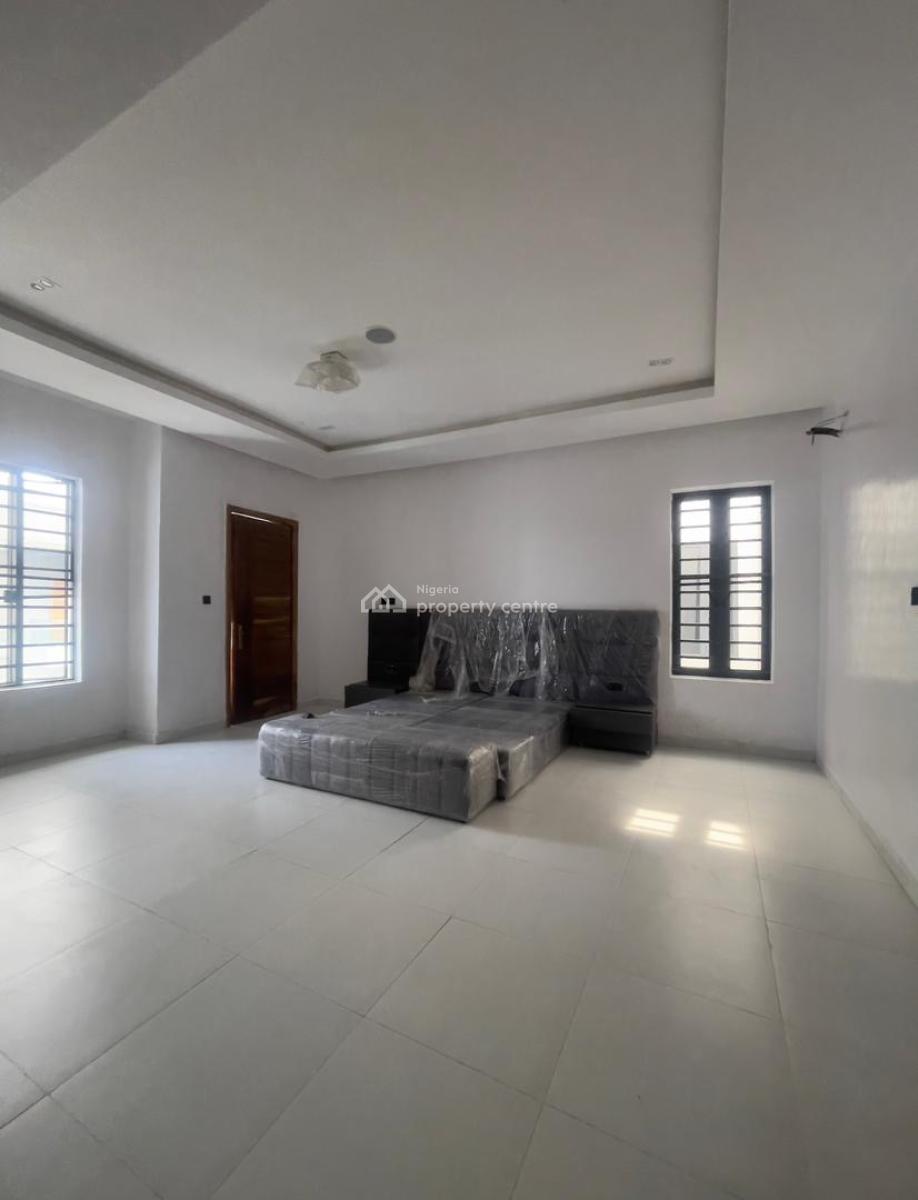 Serviced Semi Detached Duplex with a Spacious Rooms, Tv Console and Bq, Serviced Semi Detached Duplex with a Spacious Rooms, Tv Console and Bq, Vgc, Lekki, Lagos, Semi-detached Duplex for Sale