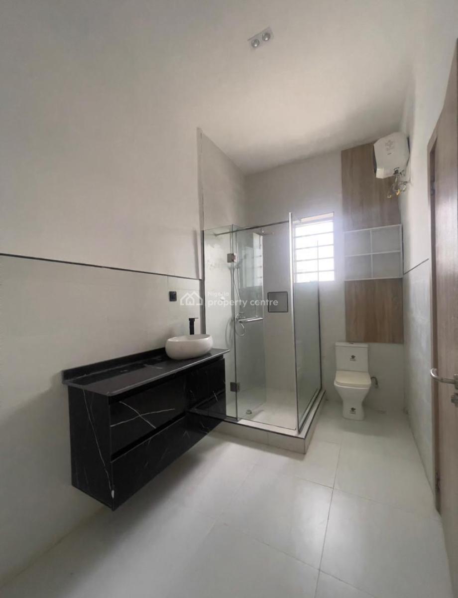 Serviced Semi Detached Duplex with a Spacious Rooms, Tv Console and Bq, Serviced Semi Detached Duplex with a Spacious Rooms, Tv Console and Bq, Vgc, Lekki, Lagos, Semi-detached Duplex for Sale