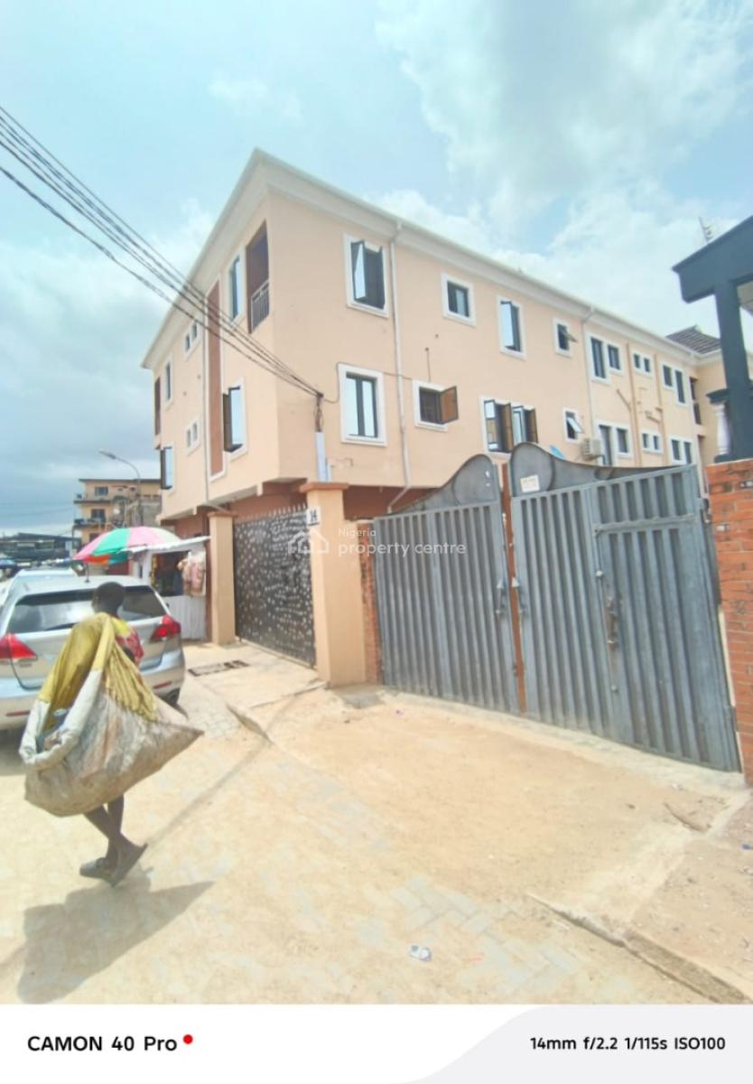 Spacious Room Self Contain, Gbagada, Lagos, Self Contain (single Rooms) for Rent