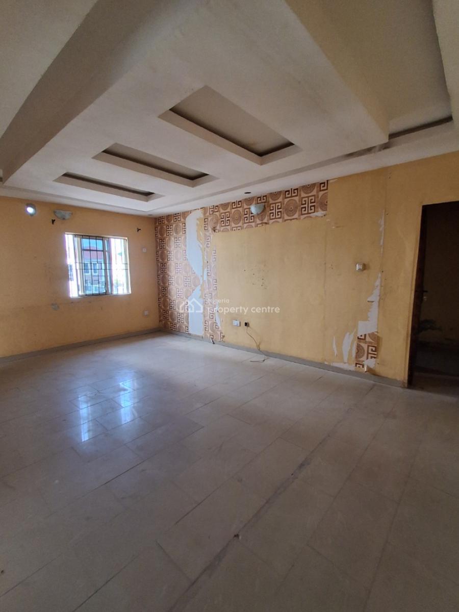 3bedroom Flat Upstairs, in an Estate, Badore, Ajah, Lagos, House for Rent