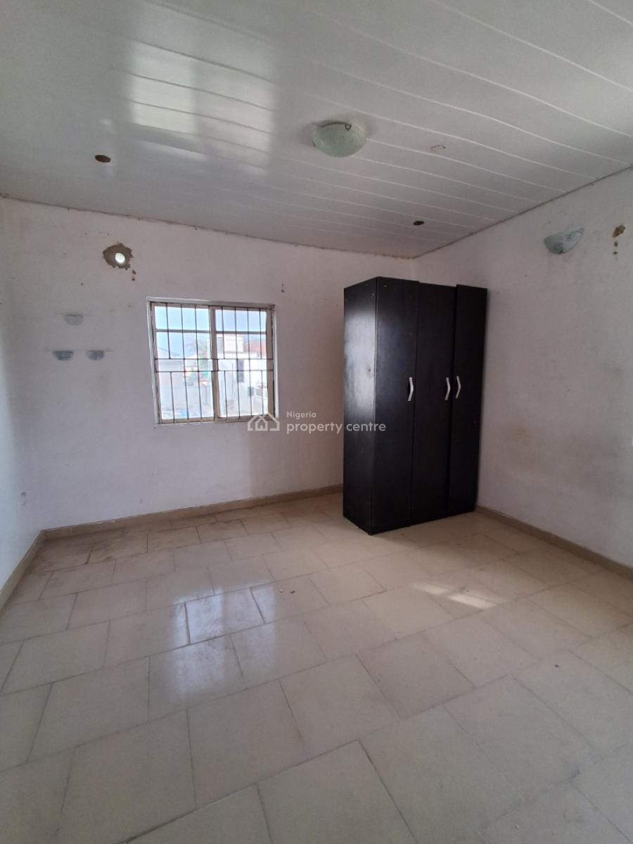 3bedroom Flat Upstairs, in an Estate, Badore, Ajah, Lagos, House for Rent