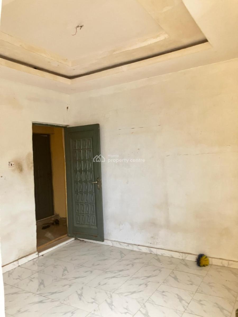 Very Beautiful Standard Room Self Contain Upstairs, Close to The Road Off Total Filling Station Olusosun Oregun, Oregun, Ikeja, Lagos, Self Contain (single Rooms) for Rent