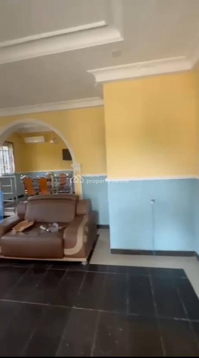 2 Flats, Ogunmwenyi Road, Off Ugbor Central, Benin City, Ikpoba Okha, Edo, Block of Flats for Sale