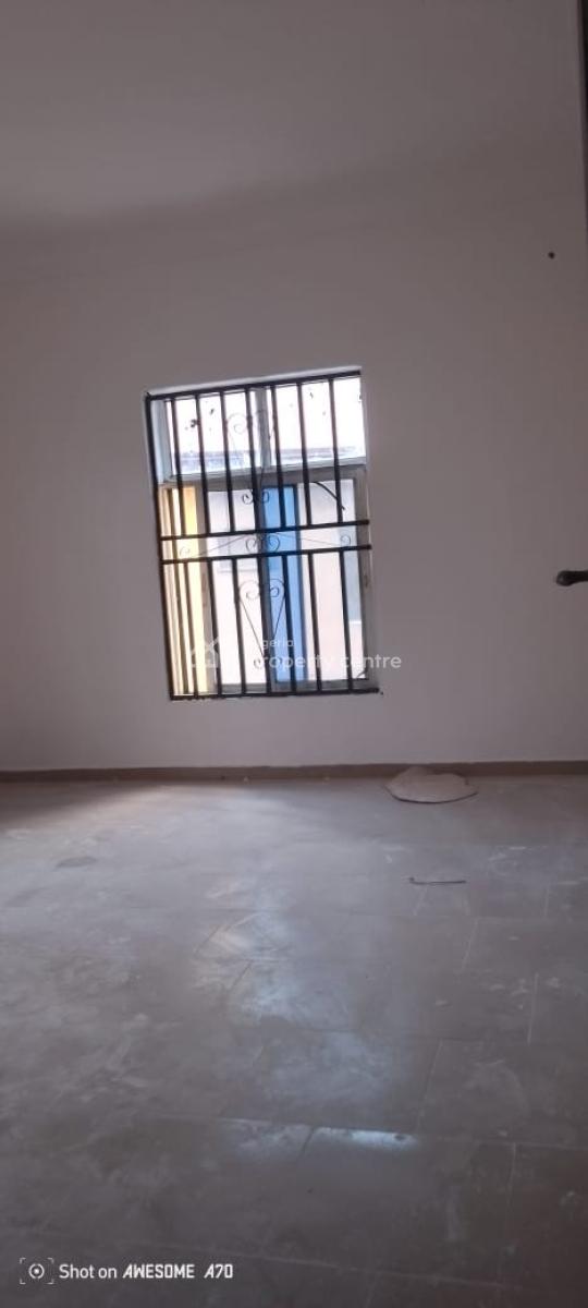 Massive 3 Bedrooms All Rooms Ensuite Apartment, Sabo, Alagomeji, Yaba, Lagos, Flat / Apartment for Rent
