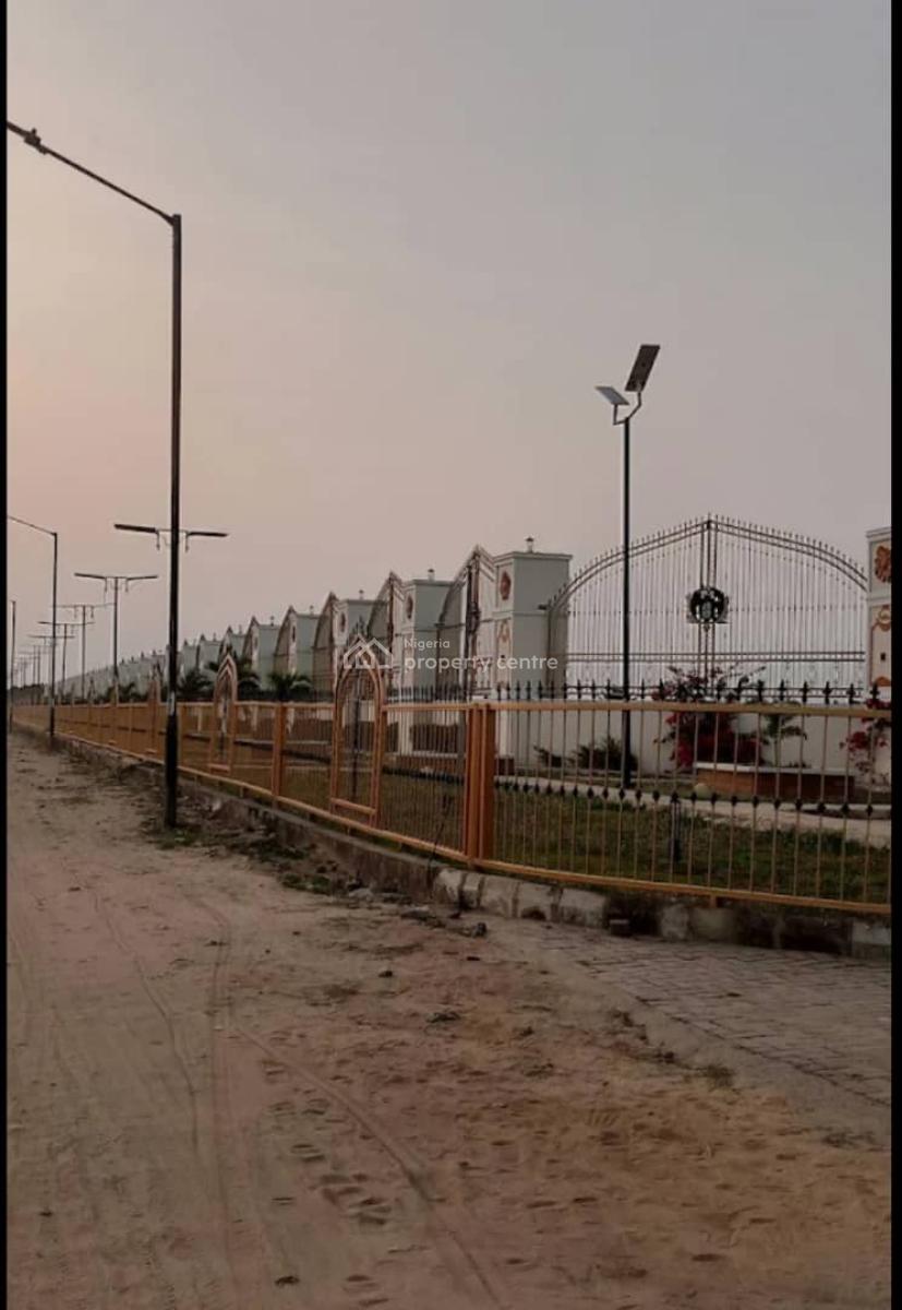 Distress Property, Near Lasu Foundation, Topo Idale, Badagry, Lagos, Residential Land for Sale