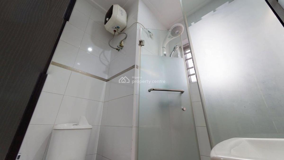 a Fantastic Lovely Superb 3 Bedroom Flat with Bq, Off Hughes Avenue, Alagomeji, Yaba, Lagos, Flat / Apartment for Sale