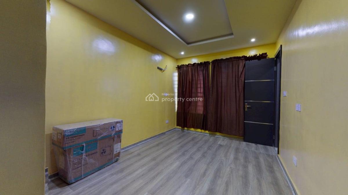 a Fantastic Lovely Superb 3 Bedroom Flat with Bq, Off Hughes Avenue, Alagomeji, Yaba, Lagos, Flat / Apartment for Sale