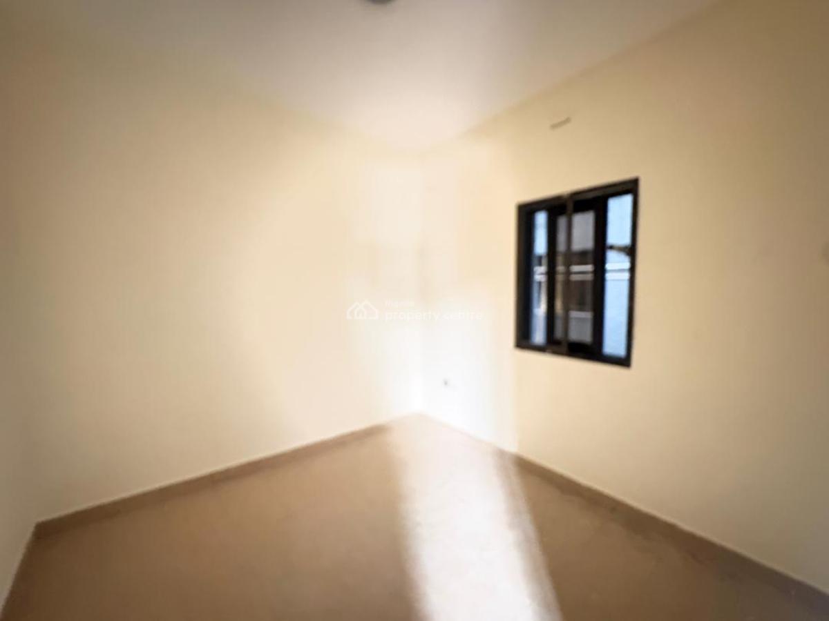 Two Units of Luxury Three Bedrooms Apartment in a Calm Estate, Lekki Phase 1, Lekki, Lagos, Flat / Apartment for Rent