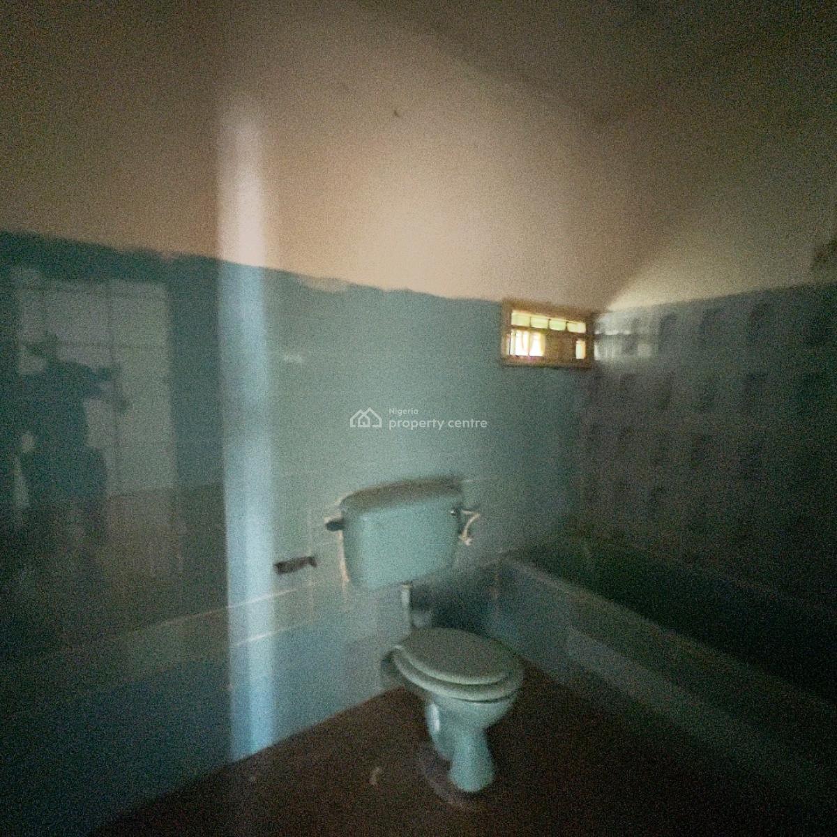 Spacious 4 Bedrooms Flat Bungalow for Lease/letting, Oduduwa Crescent /ikeja Gra, Ikeja Gra, Ikeja, Lagos, Detached Bungalow for Rent