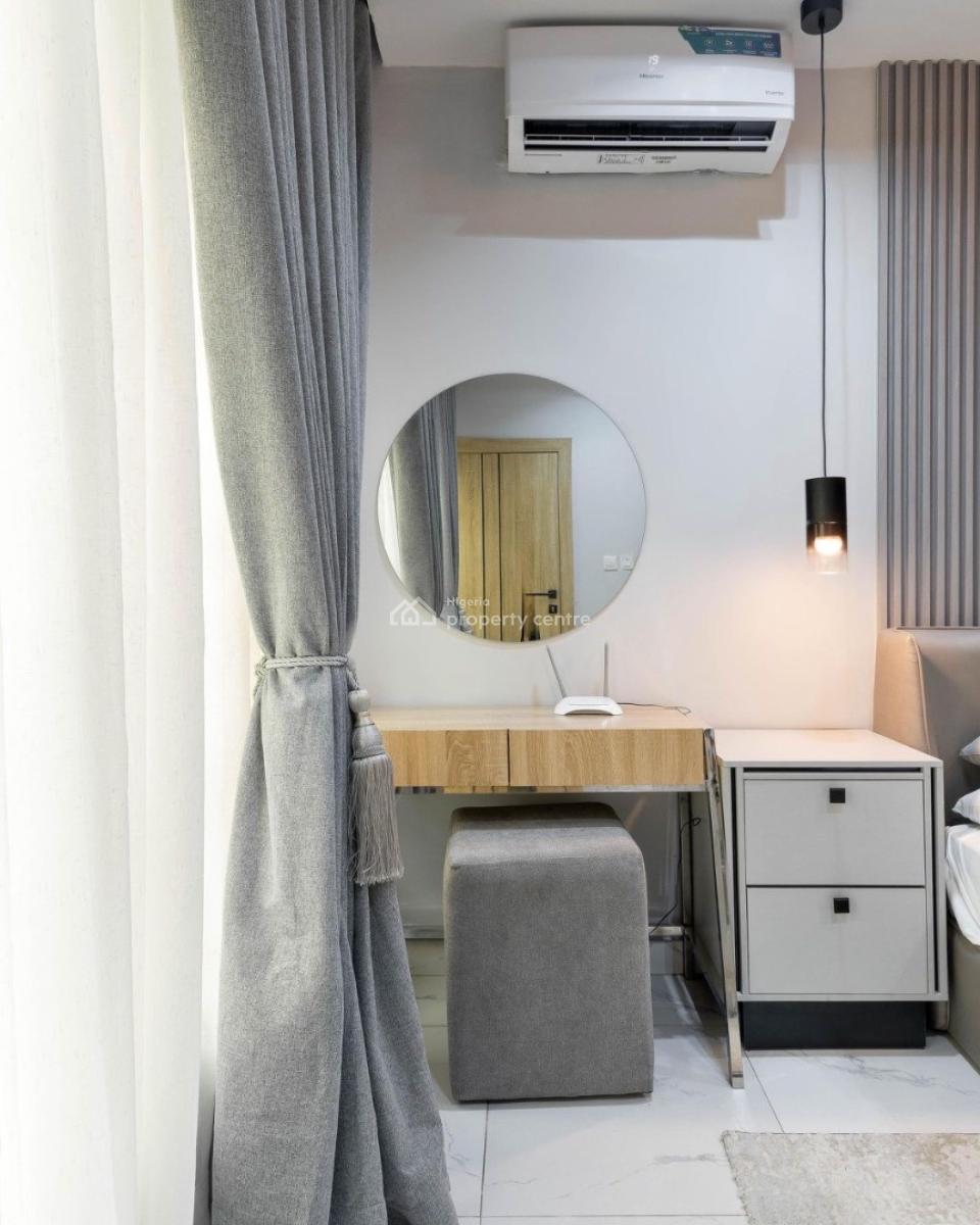 2 Bedrooms Furnished Apartment 5 Minutes Walk to The Beach, Ikate, Lekki, Lagos, Flat / Apartment Short Let