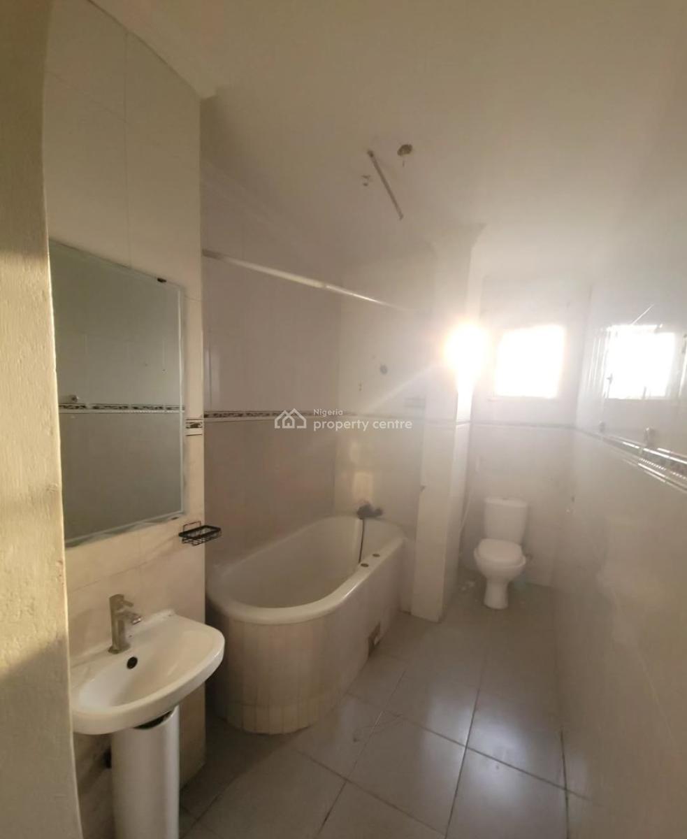 Serviced 2 Bedroom En-suite Flat with an Enclosed Fitted Kitchen, Cook, Lekki Phase 1, Lekki, Lagos, Flat / Apartment for Rent