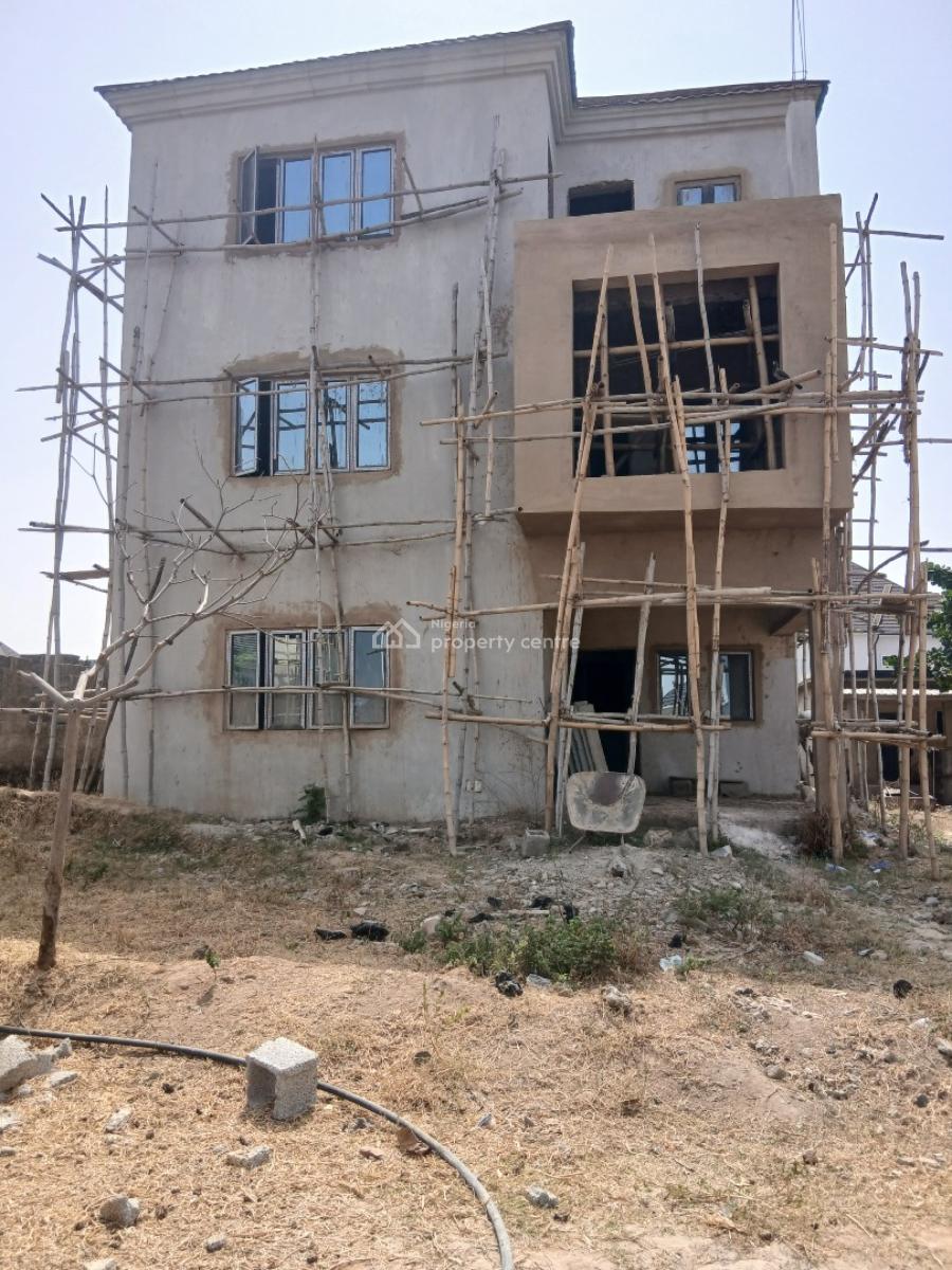 Cornerpeice Dpc for a 4bed Terrace Triplex Along Airport Road., Airport Road, Sabon Lugbe, Lugbe District, Abuja, Terraced Duplex for Sale