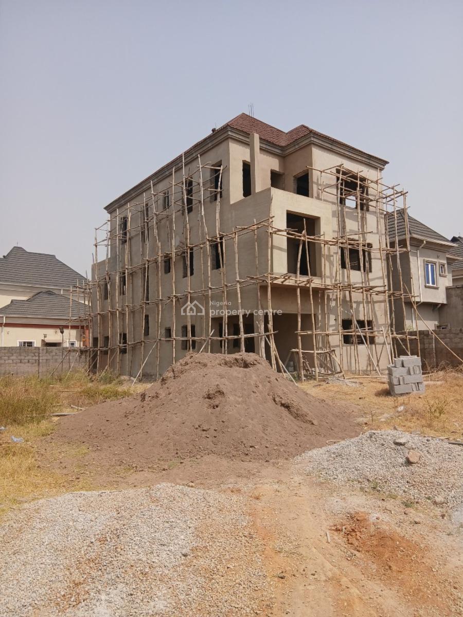 Cornerpeice Dpc for a 4bed Terrace Triplex Along Airport Road., Airport Road, Sabon Lugbe, Lugbe District, Abuja, Terraced Duplex for Sale