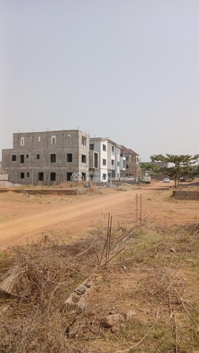 Cornerpeice Dpc for a 4bed Terrace Triplex Along Airport Road., Airport Road, Sabon Lugbe, Lugbe District, Abuja, Terraced Duplex for Sale