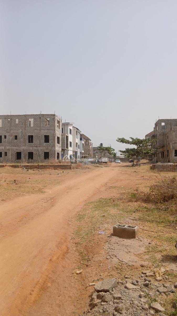 Cornerpeice Dpc for a 4bed Terrace Triplex Along Airport Road., Airport Road, Sabon Lugbe, Lugbe District, Abuja, Terraced Duplex for Sale