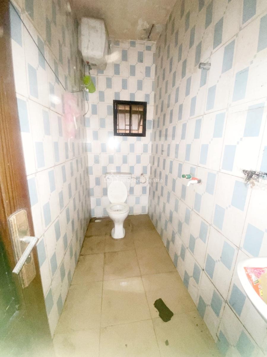 a Well Maintained Spacious 3 Bedroom Flat, River Valley Estate, Ojodu Berger, Ojodu, Lagos, Flat / Apartment for Rent
