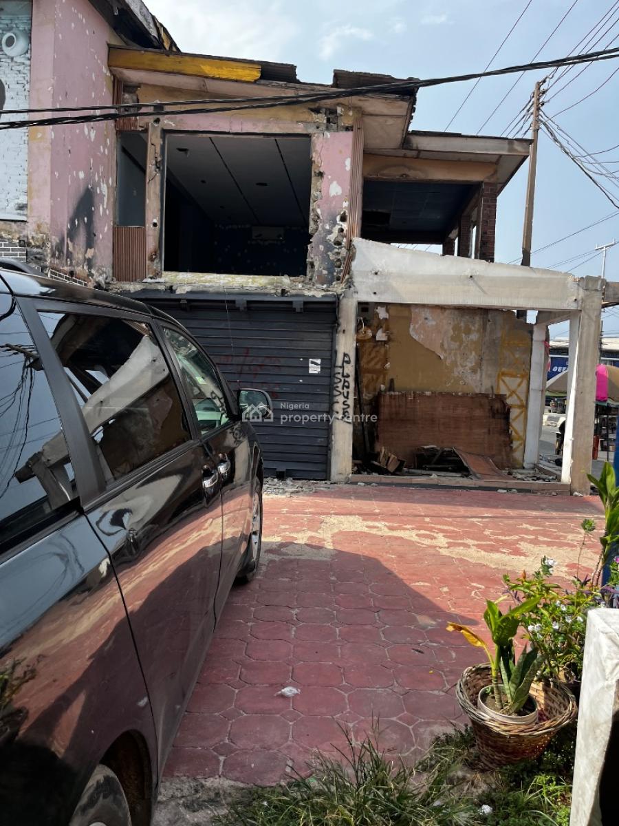 a Demolishable/ Restructure Building Sitting on 753sqm Directly on Ade, Adelabu Road, Adelabu, Surulere, Lagos, Detached Duplex for Sale