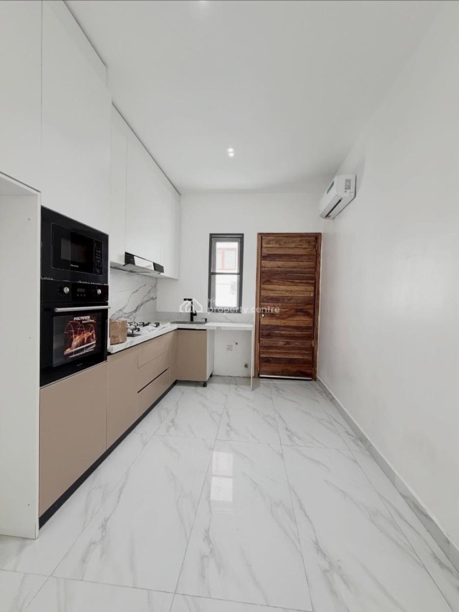 Lovely 2 Bedroom Apartment with Swimming Pool and Bq, Lekki Phase 1, Lekki Phase 1, Lekki, Lagos, Block of Flats for Sale