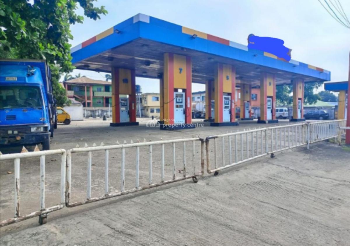 Filling Station Along Lagos-abeokuta Expressway By Dopemu, Dopemu, Agege, Lagos, Filling Station for Sale