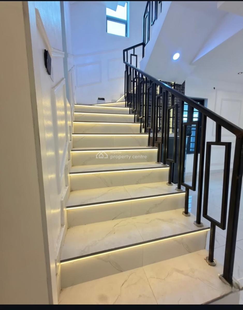 5 Bedroom Spacious House with Bq, Omole, Omole Phase 1, Ikeja, Lagos, Detached Duplex for Sale