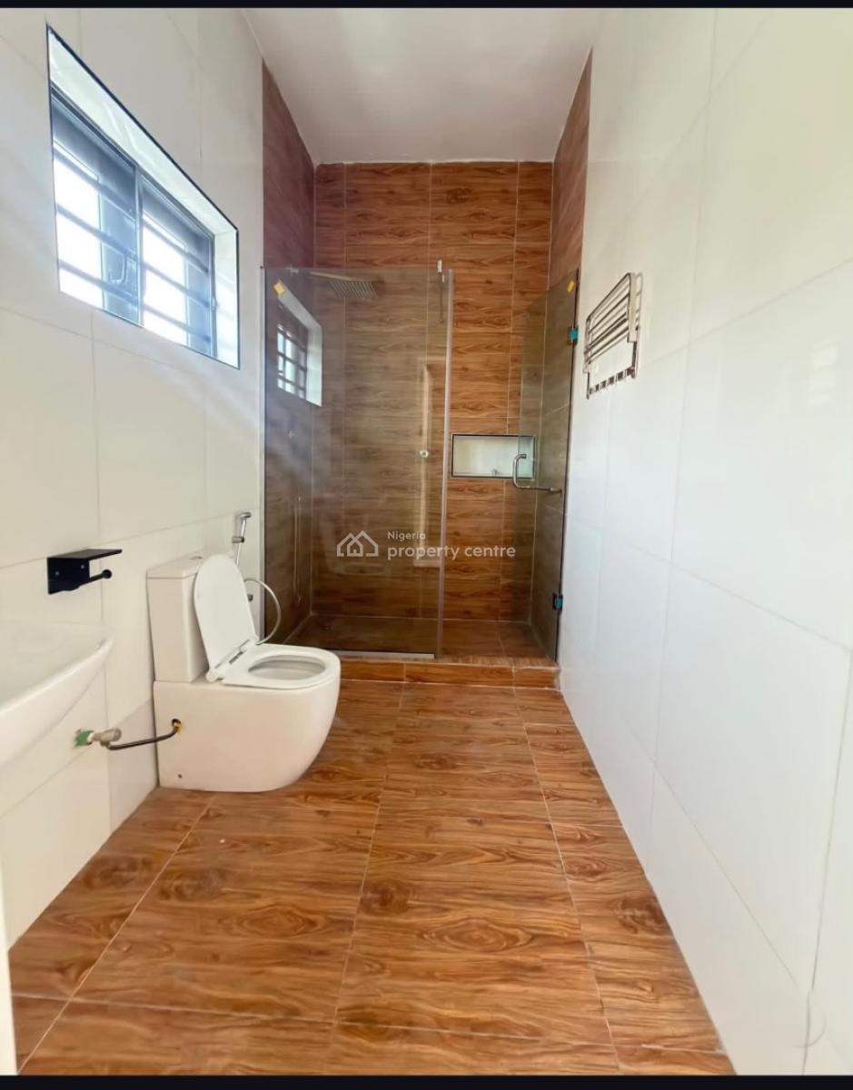 5 Bedroom Spacious House with Bq, Omole, Omole Phase 1, Ikeja, Lagos, Detached Duplex for Sale