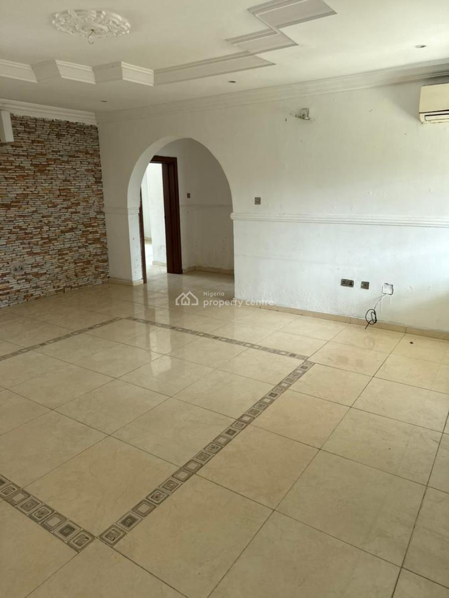 Well Maintained 2 Bedrooms Flat in Well Serene Area, Parkview, Ikoyi, Lagos, Flat / Apartment for Rent