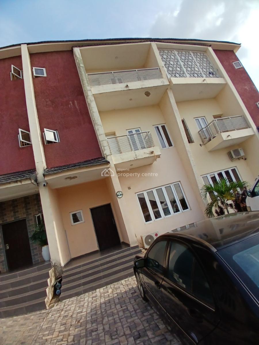 Fully Furnished 4 Bedroom Terrace Duplex with 1room Bq, Guzape District Abuja Diplomatic Zone, Guzape District, Abuja, Terraced Duplex for Rent