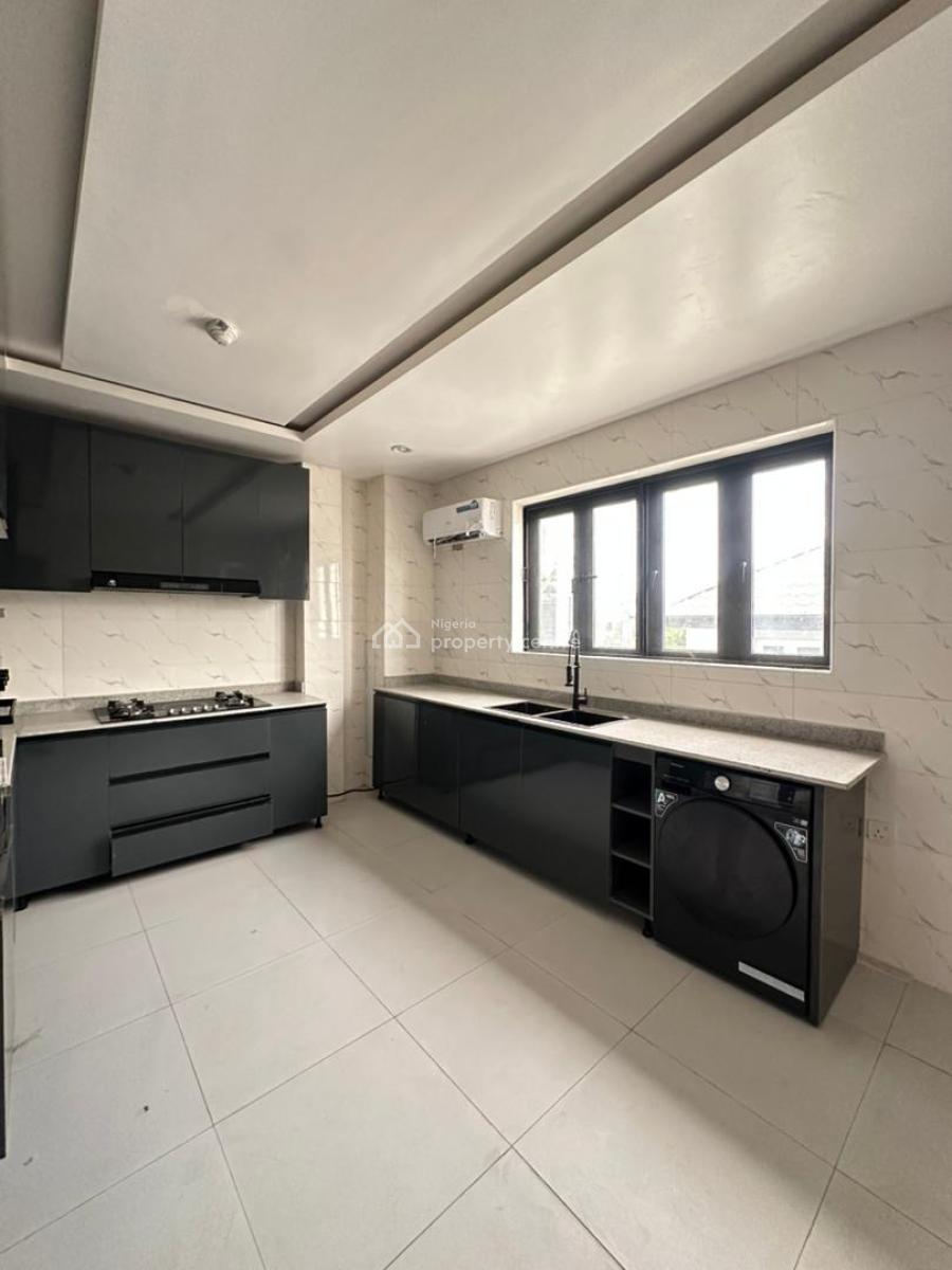 Luxury 2 Bedroom Apartment with a Pool and Elevator, Lekki Phase 1, Lekki, Lagos, Flat / Apartment for Sale