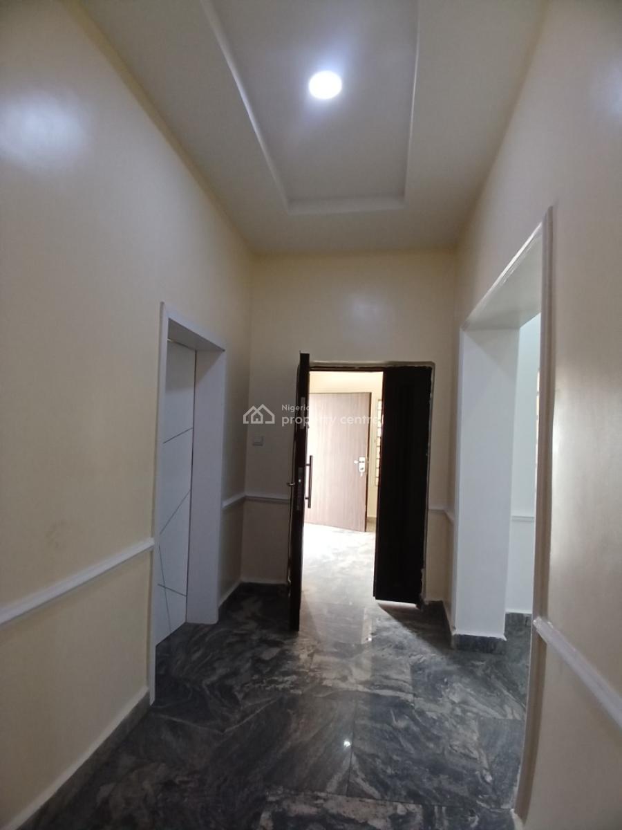 5 Bedroom Detached Duplex with 1 Unit of 1 Bedroom Flat with 2 Units O, Guzape Abuja Diplomatic Zone, Guzape District, Abuja, Detached Duplex for Sale