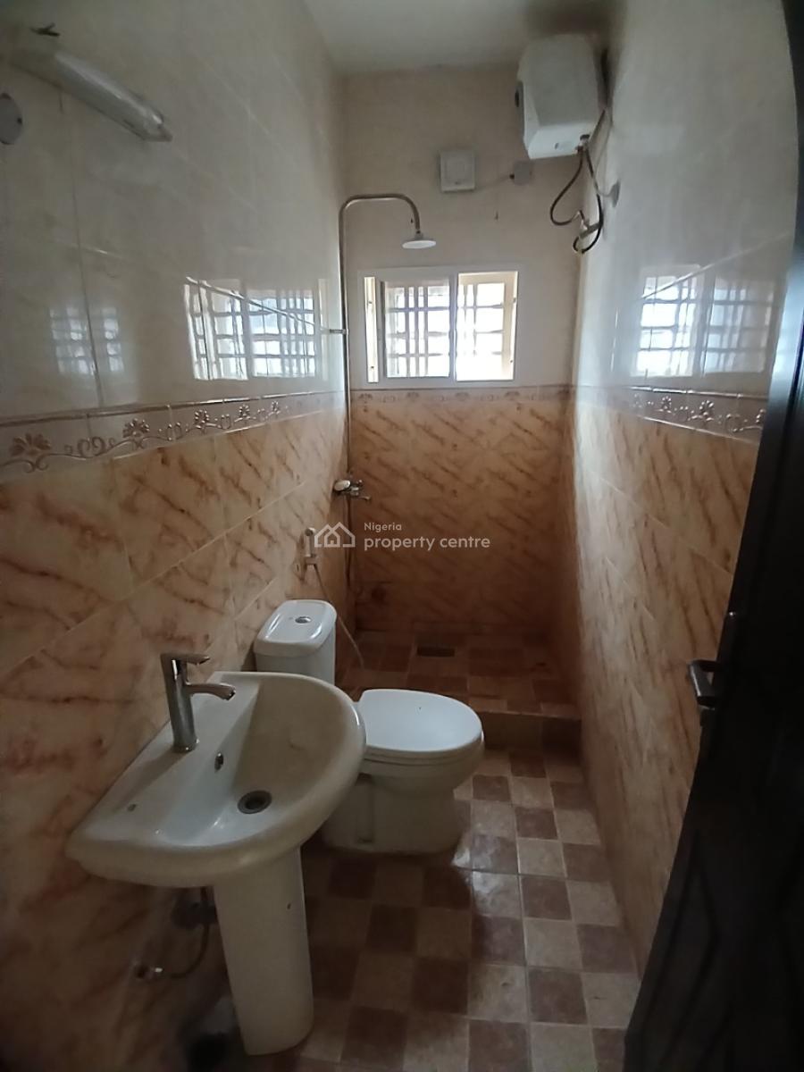 5 Bedroom Detached Duplex with 1 Unit of 1 Bedroom Flat with 2 Units O, Guzape Abuja Diplomatic Zone, Guzape District, Abuja, Detached Duplex for Sale